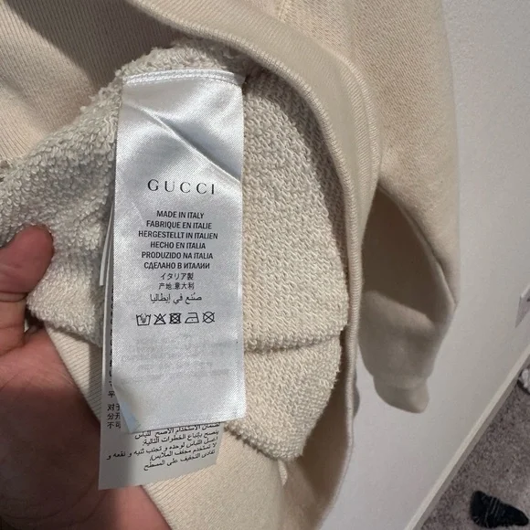 Authentic Gucci Off-White Sweatshirt with Logo - Picture 5 of 5